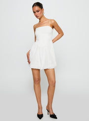 front view of model wearing Princess Polly Vista Amora Bubble Hem Mini Dress White Square Neck 